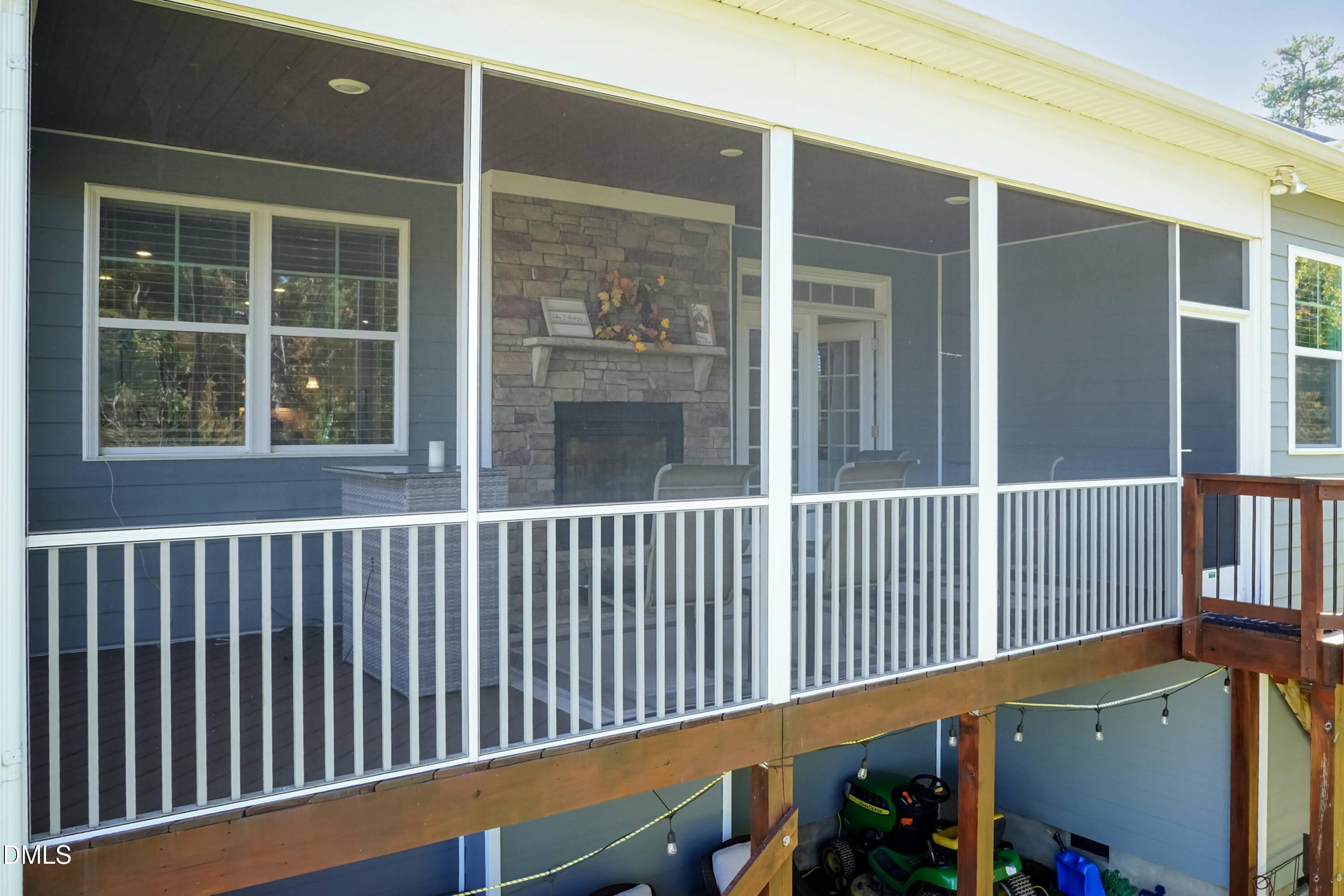 1009 Crescent Moon Court Durham, NC 27712 - Photo 15 of 57 a view of a balcony