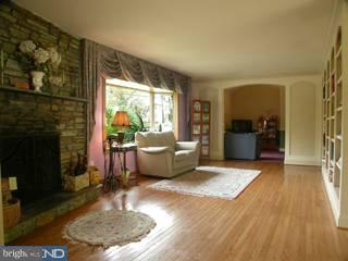 368 Byberry Road Huntingdon Valley, PA 19006 - Photo 2 of 6 Gallery Image 2