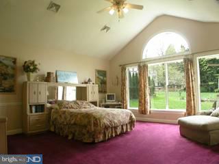 368 Byberry Road Huntingdon Valley, PA 19006 - Photo 6 of 6 Gallery Image 6