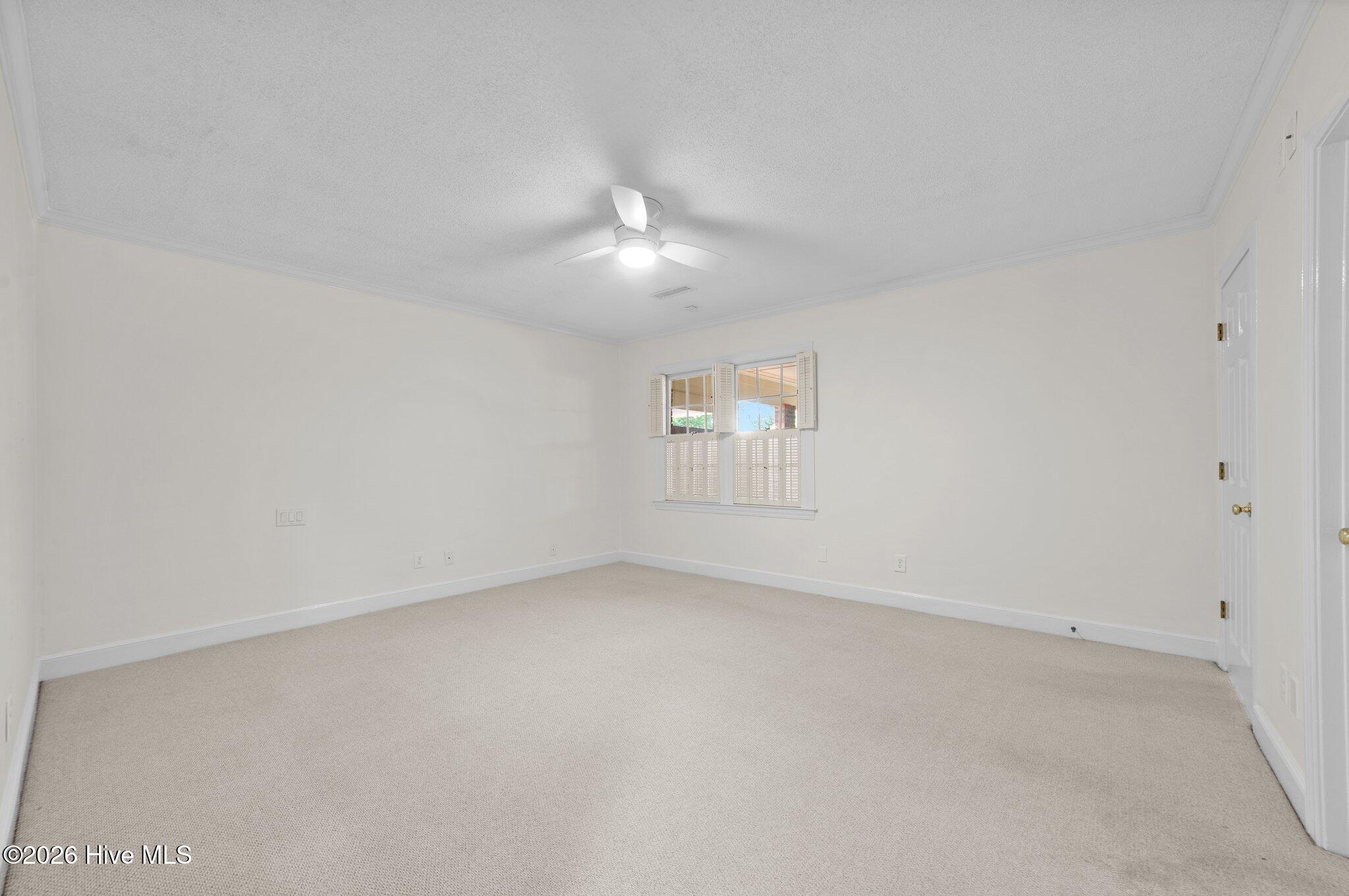 809 Greenbriar Road Kinston, NC 28501 - Photo 31 of 47 31-web-or-mls-LHV_0088