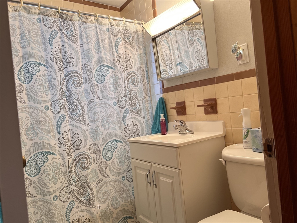 2 Ayrshire Road Worcester, MA 01604 - Photo 17 of 29 Gallery Image 17