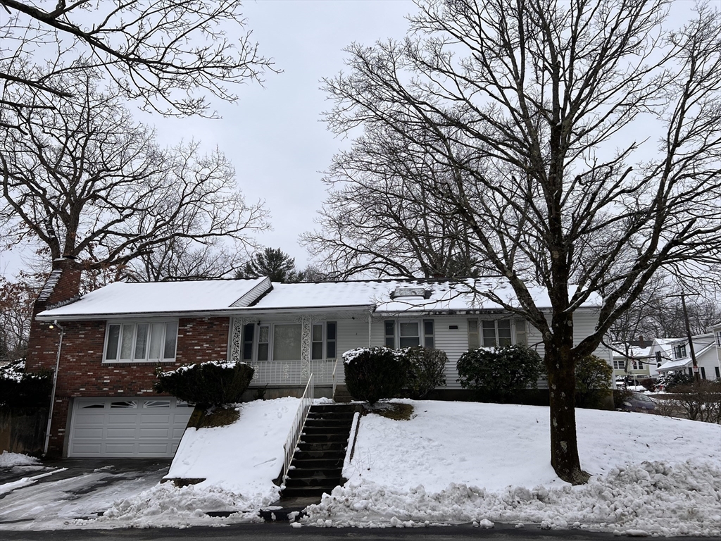 2 Ayrshire Road Worcester, MA 01604 - Photo 2 of 29 Gallery Image 2