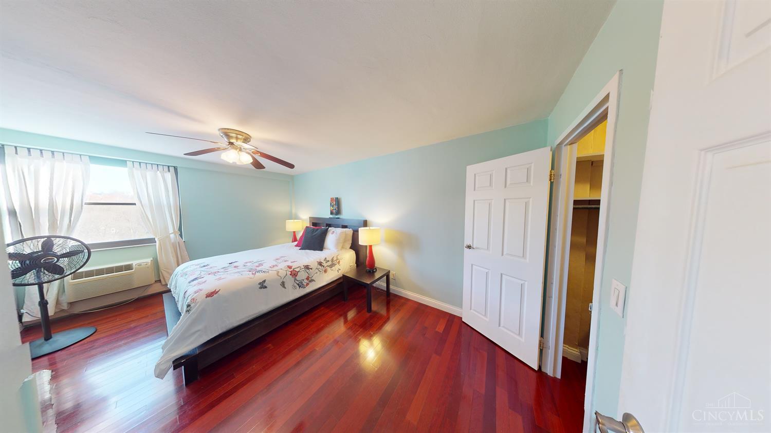 1815 William Howard Taft Road, Unit 903 Cincinnati, OH 45206 - Photo 25 of 29
