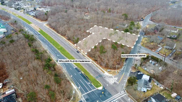 $220,000 | 8-11 William Floyd Parkway, Mastic, NY 11950