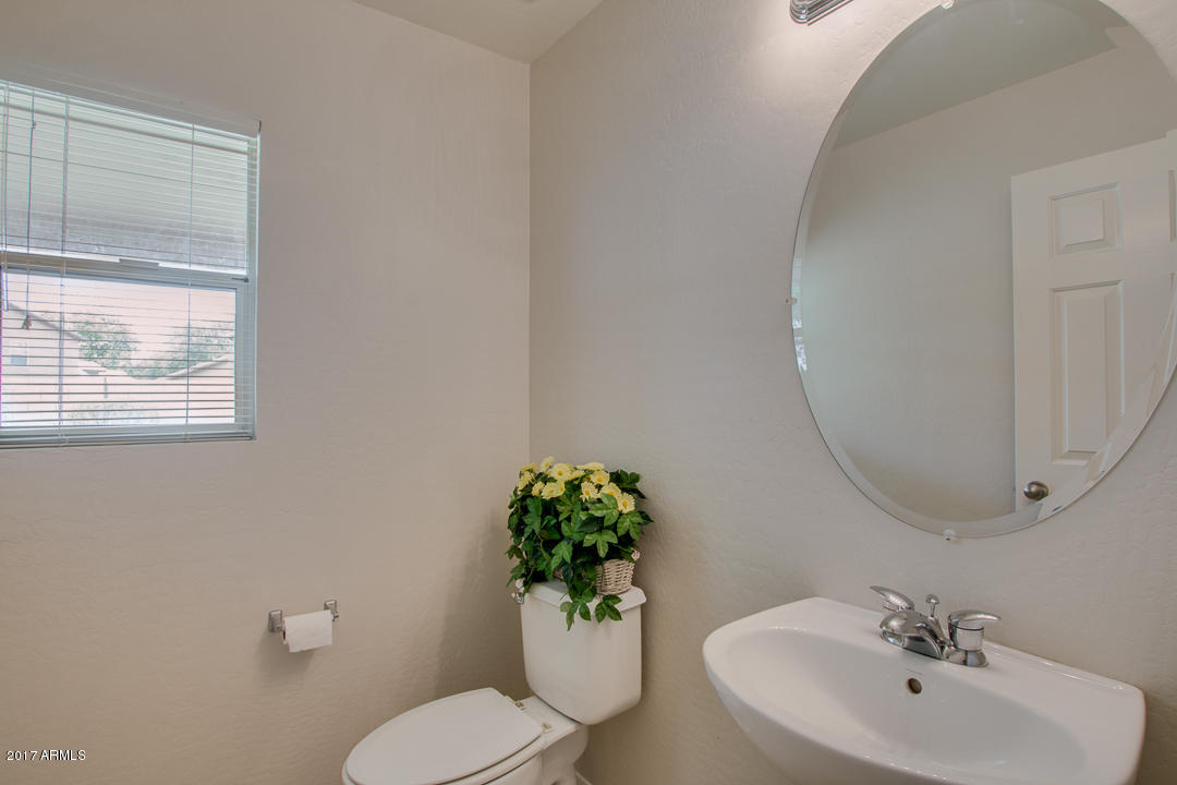 4907 East Silverbell Road San Tan Valley, AZ 85143 - Photo 11 of 49 16-Silberbell