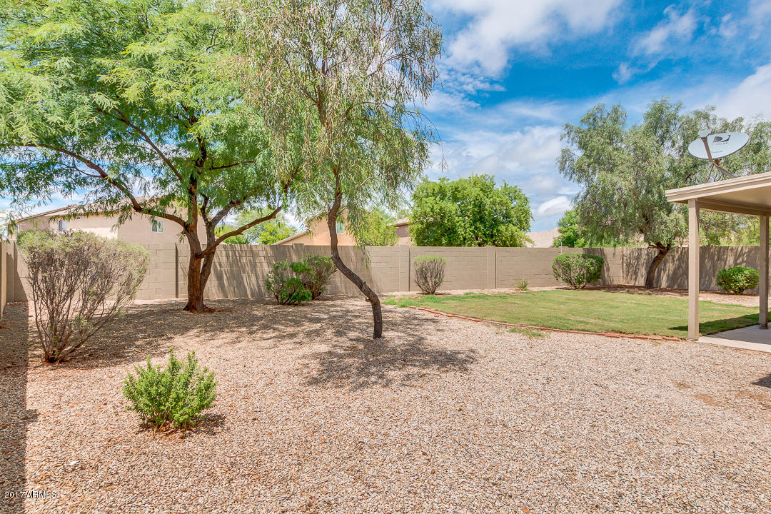 4907 East Silverbell Road San Tan Valley, AZ 85143 - Photo 15 of 49 37-Silberbell