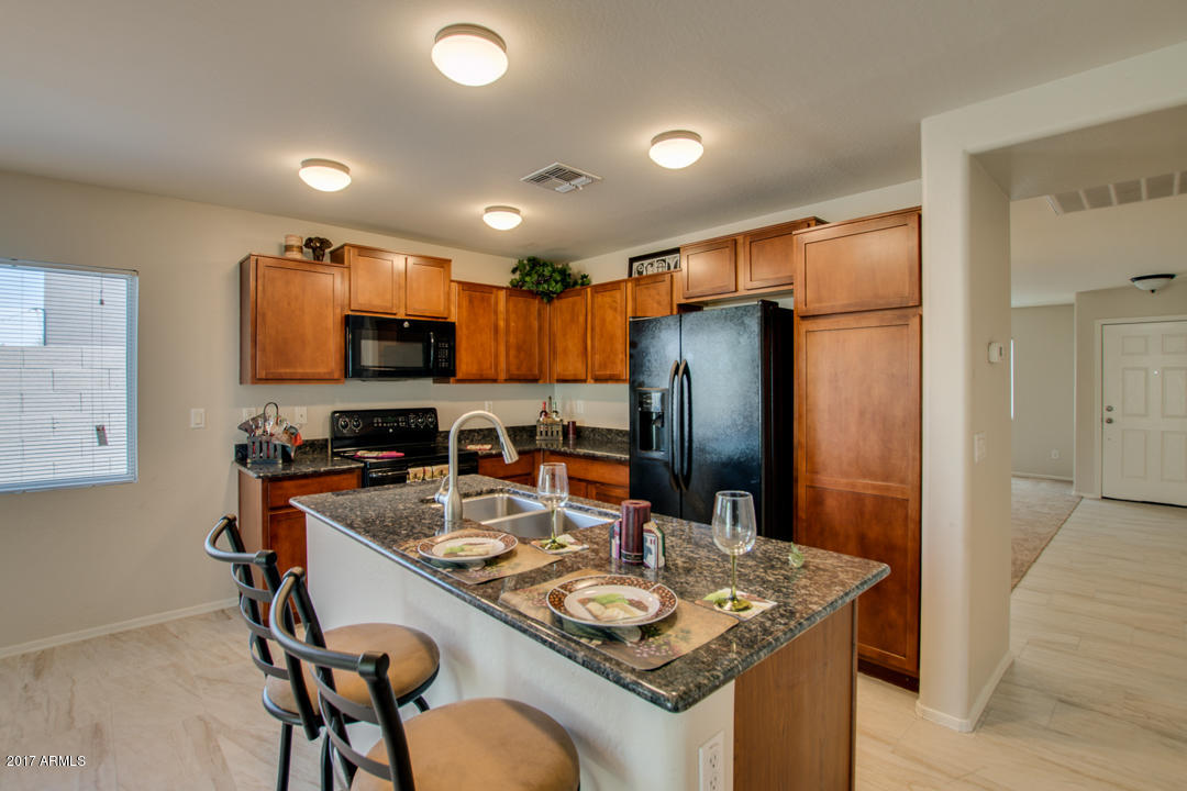 4907 East Silverbell Road San Tan Valley, AZ 85143 - Photo 8 of 49 02-Silverbell