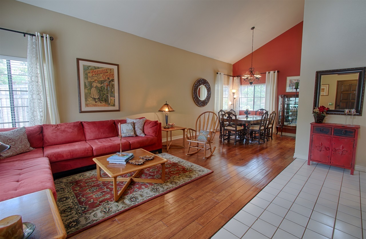 13282 Treecrest Street Poway, CA 92064 - Photo 2 of 13 Gallery Image 2