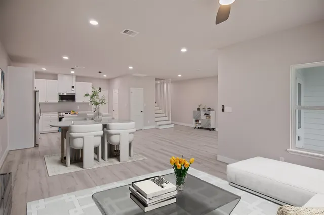 $2,100 | 12310 Glenview Drive, Montgomery, TX 77356