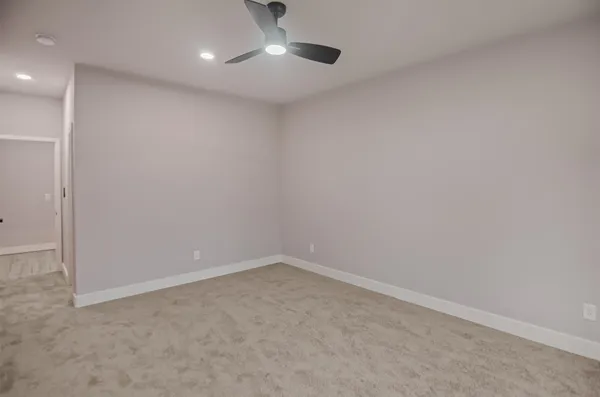 $2,100 | 12310 Glenview Drive, Montgomery, TX 77356