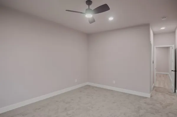 $2,100 | 12310 Glenview Drive, Montgomery, TX 77356