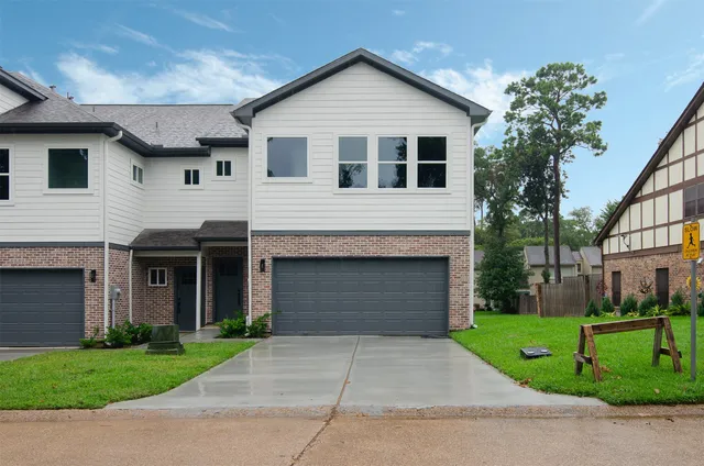 $2,100 | 12310 Glenview Drive, Montgomery, TX 77356
