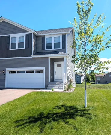 $384,900 | 39723 Fallbrook Avenue, North Branch, MN 55056