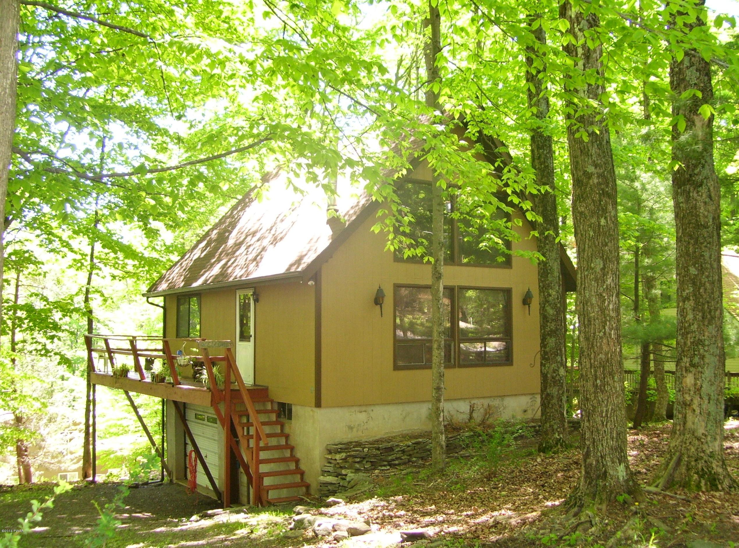 17 Commanche Circle Lake Ariel, PA 18436 - Photo 1 of 39