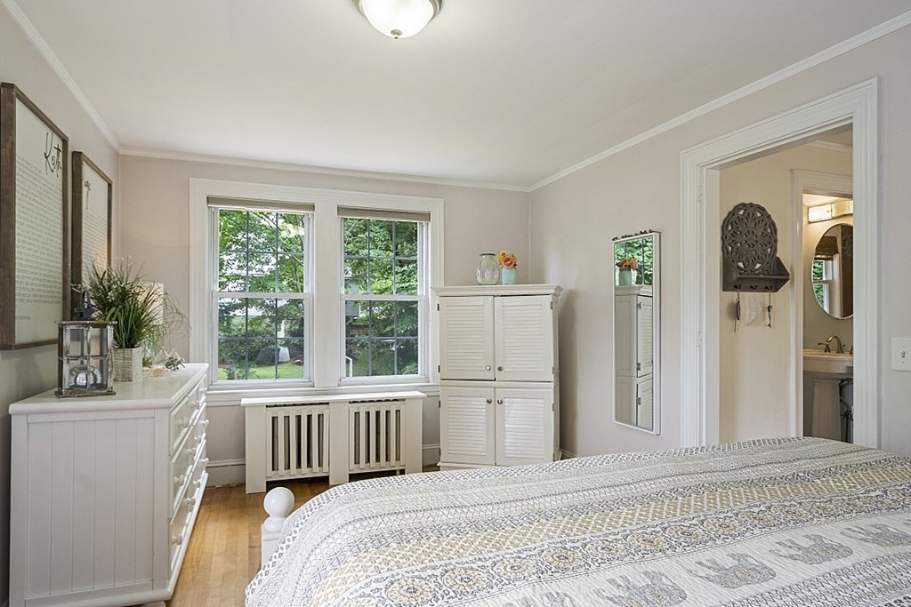 9 Cross Street Gardner, MA 01440 - Photo 22 of 34