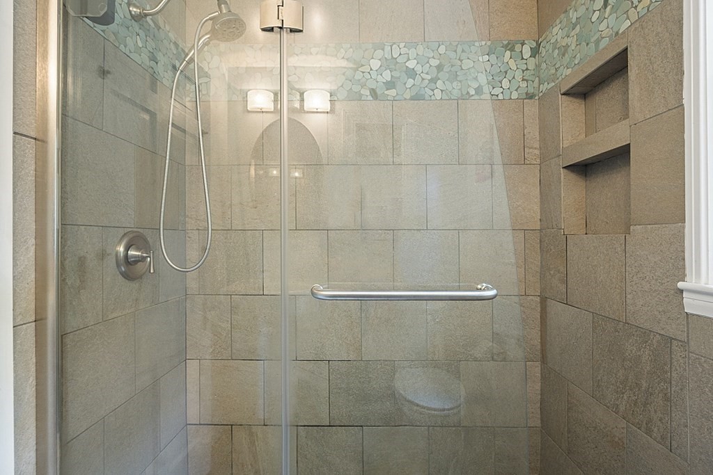 9 Cross Street Gardner, MA 01440 - Photo 25 of 34