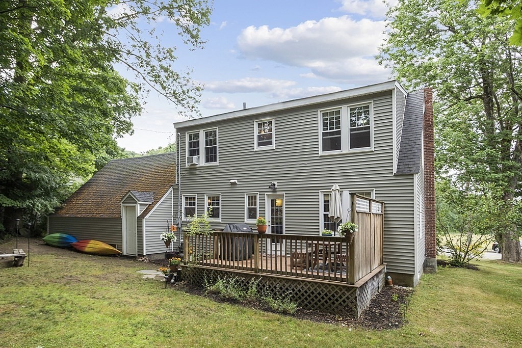 9 Cross Street Gardner, MA 01440 - Photo 31 of 34