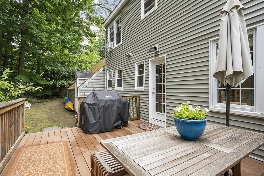 9 Cross Street Gardner, MA 01440 - Photo 32 of 34