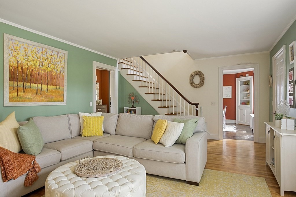 9 Cross Street Gardner, MA 01440 - Photo 5 of 34