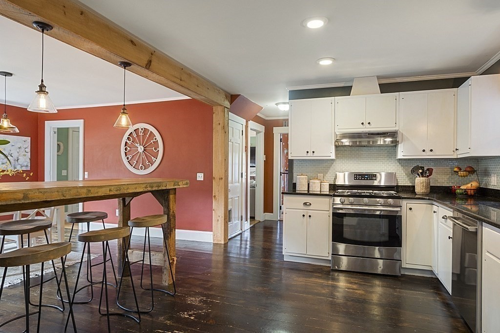 9 Cross Street Gardner, MA 01440 - Photo 10 of 34