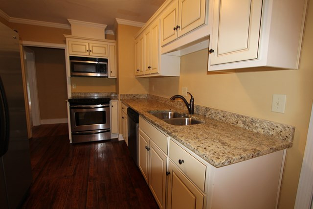 554 Hickman Road Augusta, GA 30904 - Photo 8 of 15 Kitchen