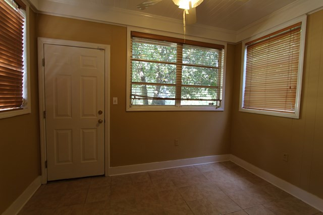 554 Hickman Road Augusta, GA 30904 - Photo 9 of 15 Sunroom