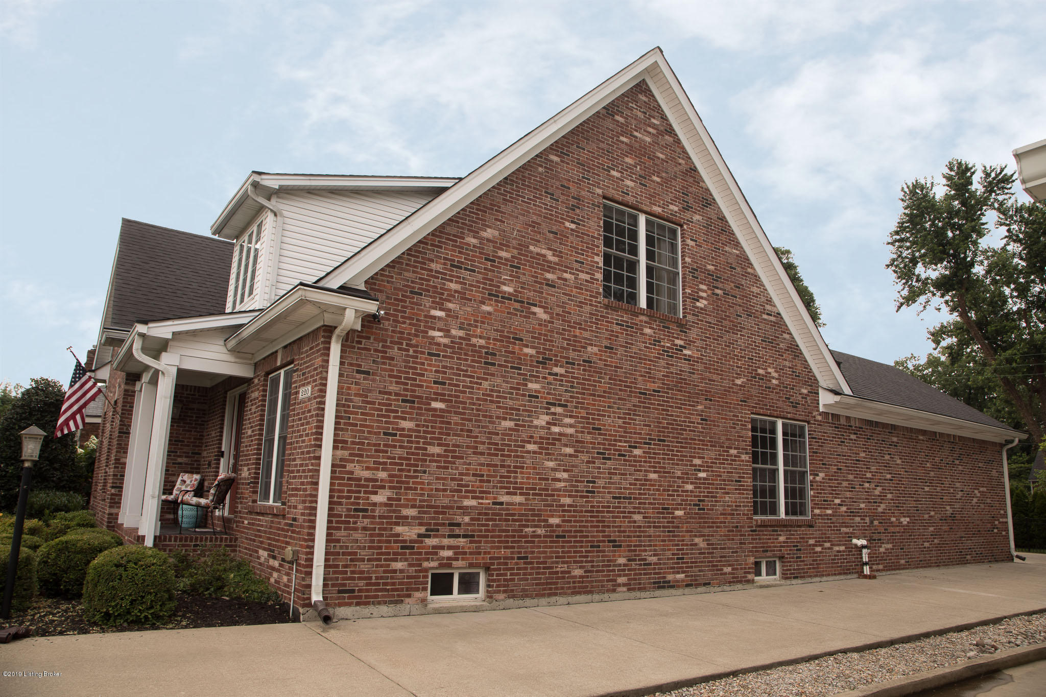 220 Ring Road Louisville, KY 40207 - Photo 105 of 109 220RindRoad103
