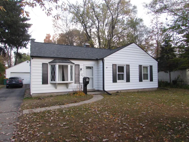 $158,000 | 172 North 25th Street, Battle Creek, MI 49015