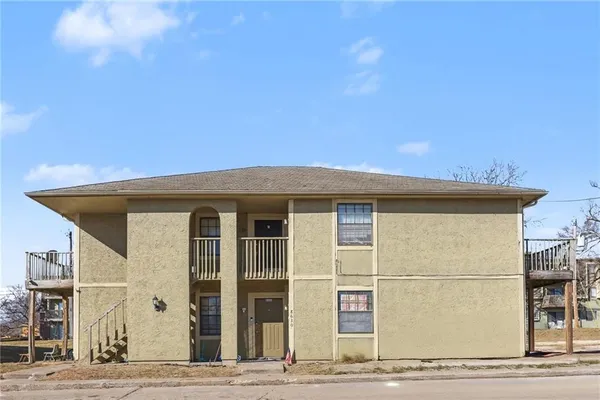 $417,500 | 8630 Lane Avenue, Raytown, MO 64138