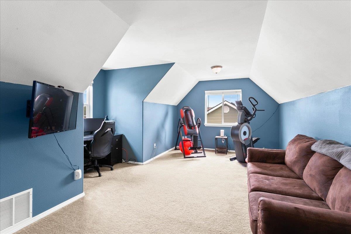 627 South Michigan Road Spokane Valley, WA 99016 - Photo 23 of 36