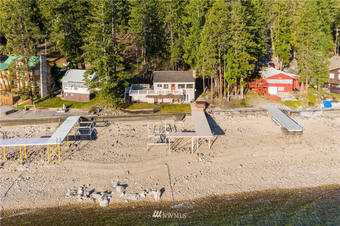12670 South Lakeshore Road Chelan, WA 98816 - Photo 17 of 24 Gallery Image 17