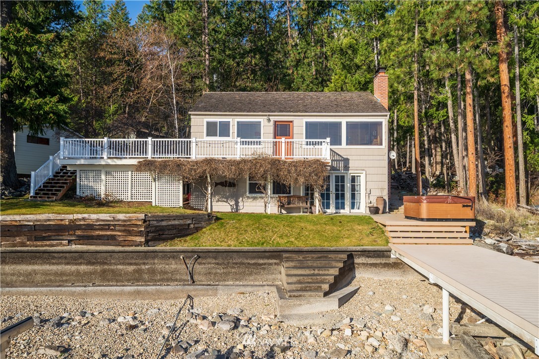 12670 South Lakeshore Road Chelan, WA 98816 - Photo 21 of 24 Gallery Image 21