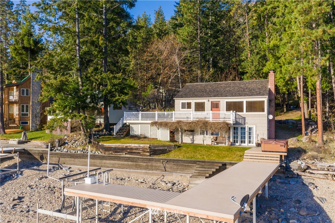 12670 South Lakeshore Road Chelan, WA 98816 - Photo 22 of 24 Gallery Image 22