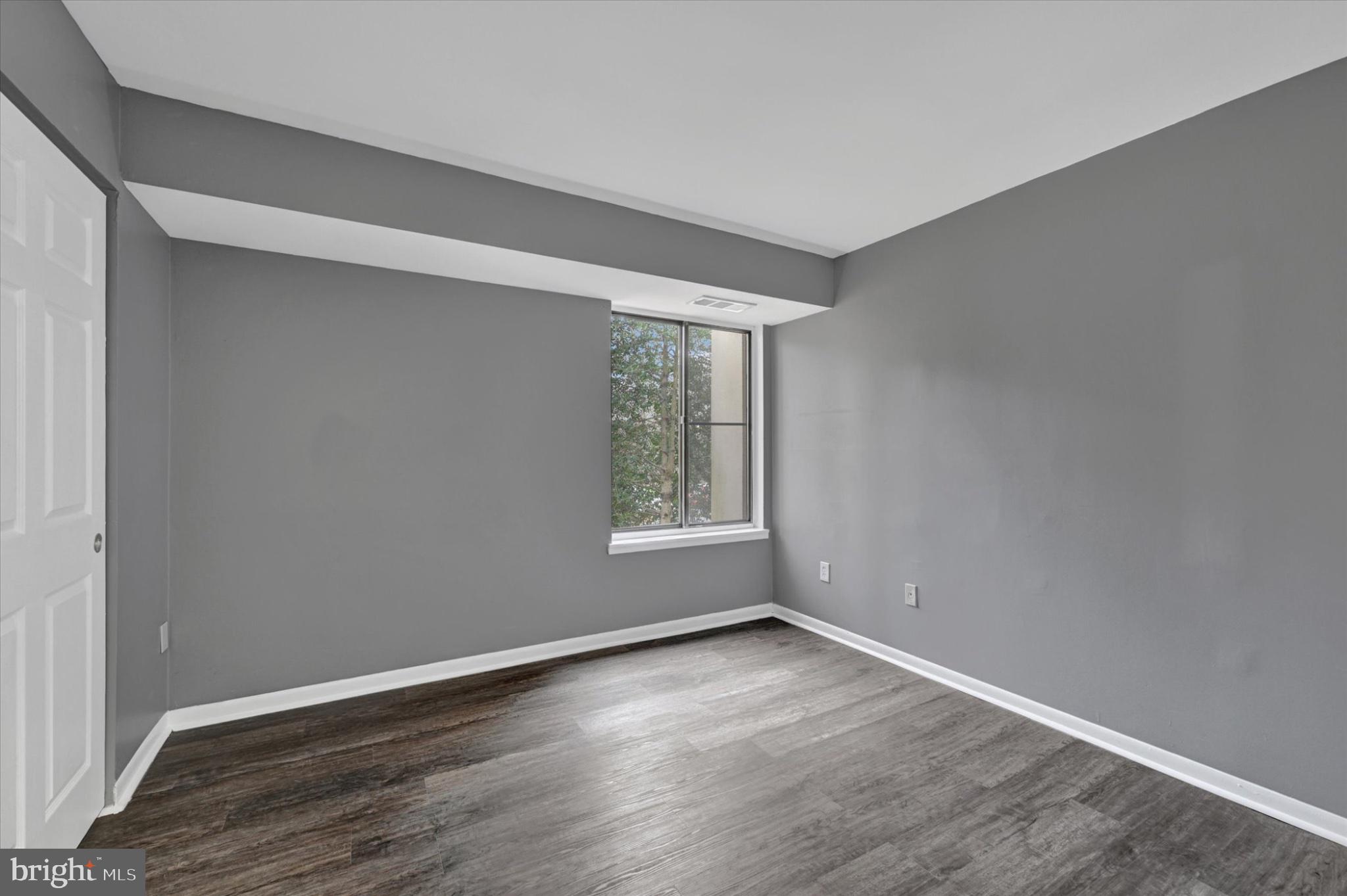 9635 White Acre Road, Unit B4 Columbia, MD 21045 - Photo 13 of 21 Bright and airy minimalist space.