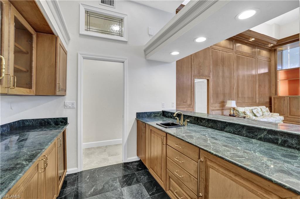 695 Ardmore Lane Naples, FL 34108 - Photo 31 of 50