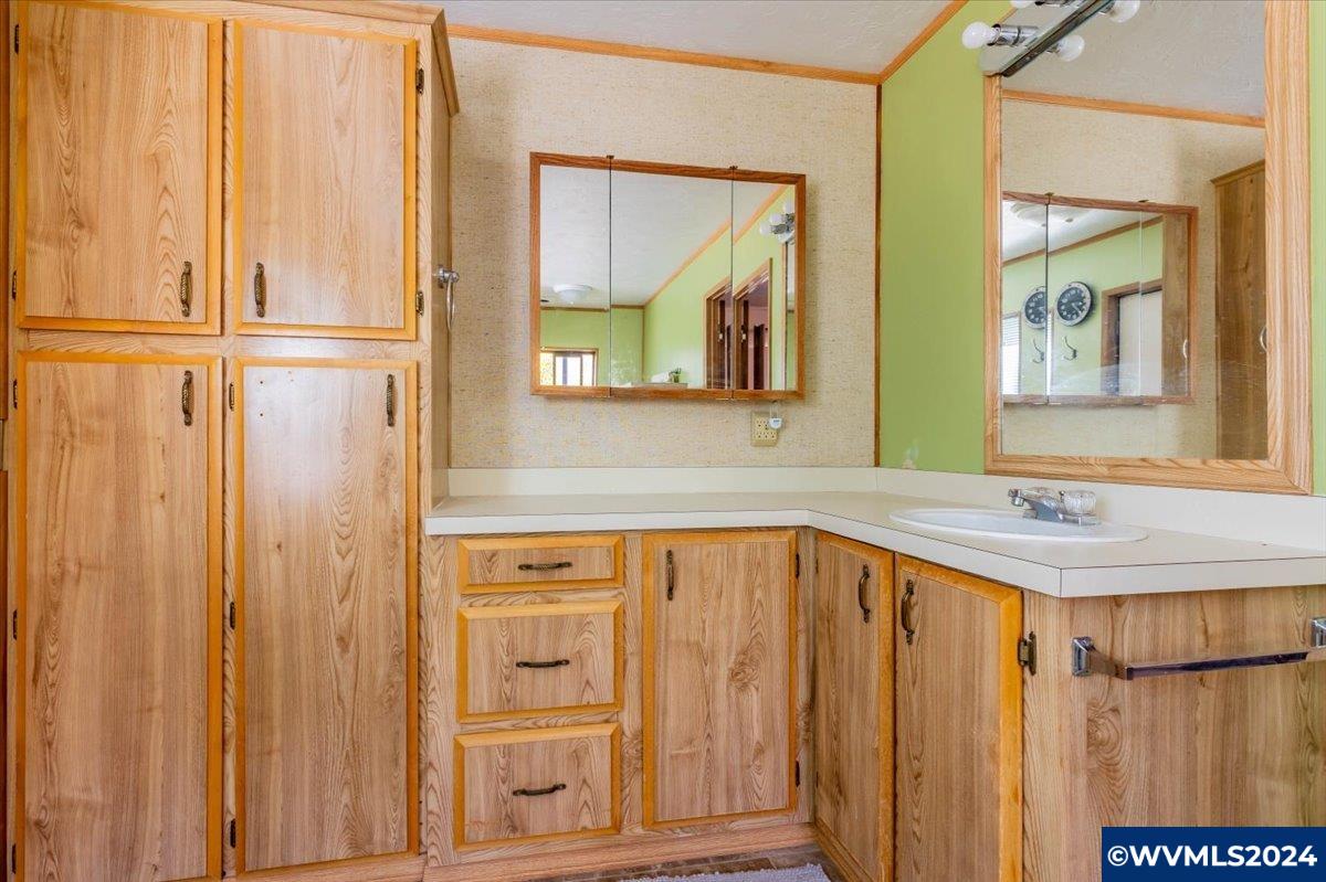 1602 Northeast Riverside Drive, Unit 32 McMinnville, OR 97128 - Photo 29 of 46