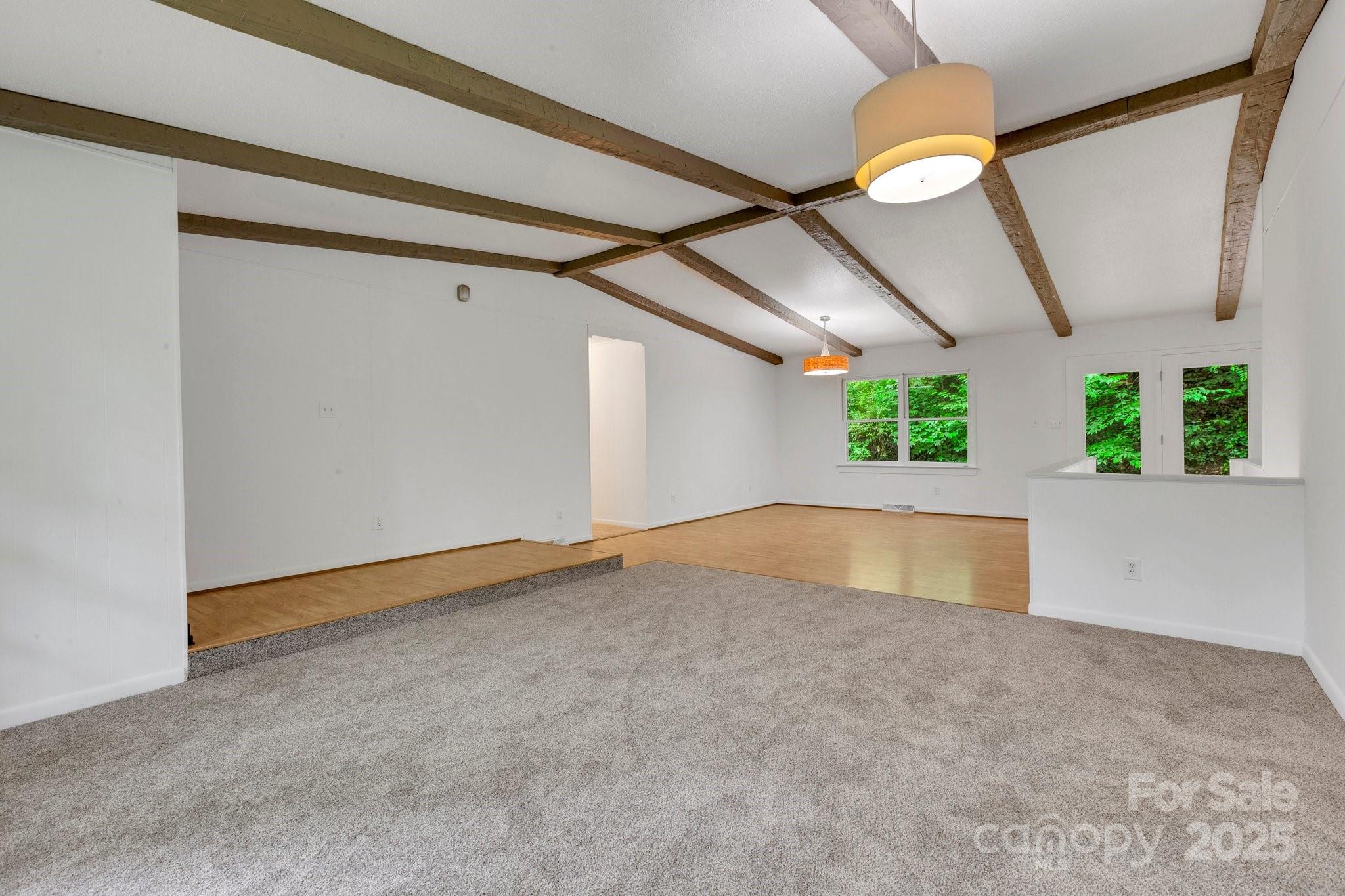 137 Flynn Branch Road Asheville, NC 28804 - Photo 10 of 48 Gallery Image 10