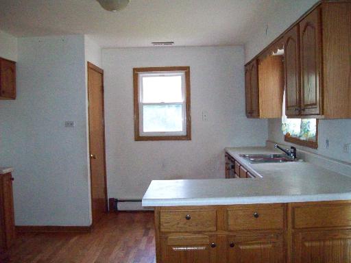 14348 Ridgeway Avenue Midlothian, IL 60445 - Photo 4 of 12