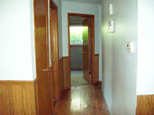 14348 Ridgeway Avenue Midlothian, IL 60445 - Photo 6 of 12