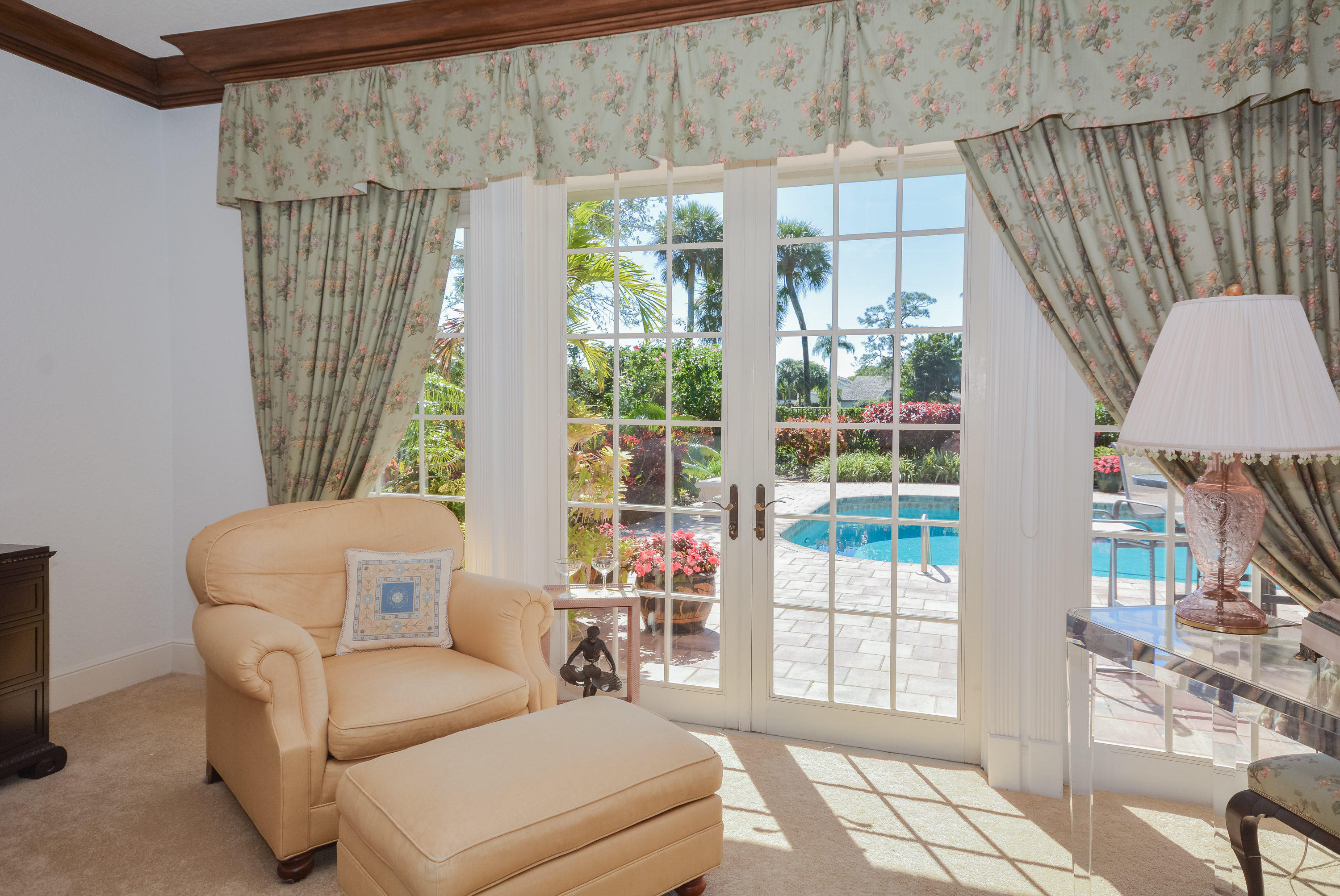 7516 Mahogany Bend Place Boca Raton, FL 33434 - Photo 23 of 78 Master Sitting Area