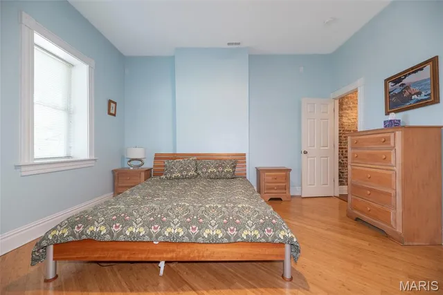 $345,000 | 3130 Nebraska Avenue, St. Louis, MO 63118