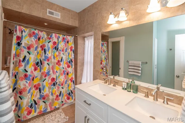 $345,000 | 3130 Nebraska Avenue, St. Louis, MO 63118