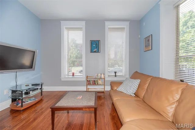 $345,000 | 3130 Nebraska Avenue, St. Louis, MO 63118