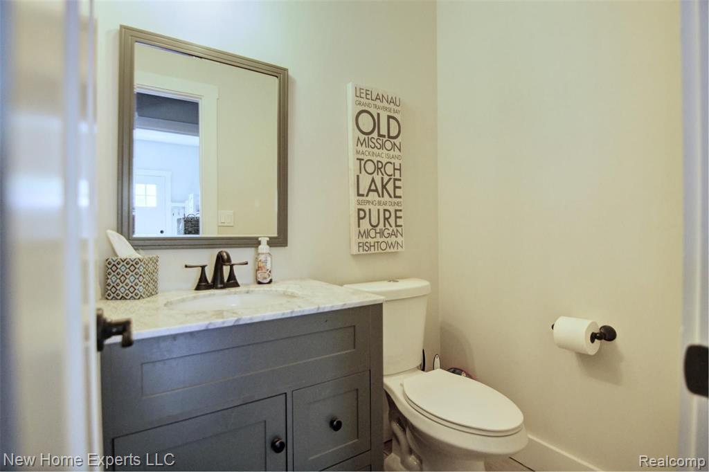 21995 Clover Lane Novi, MI 48375 - Photo 16 of 35