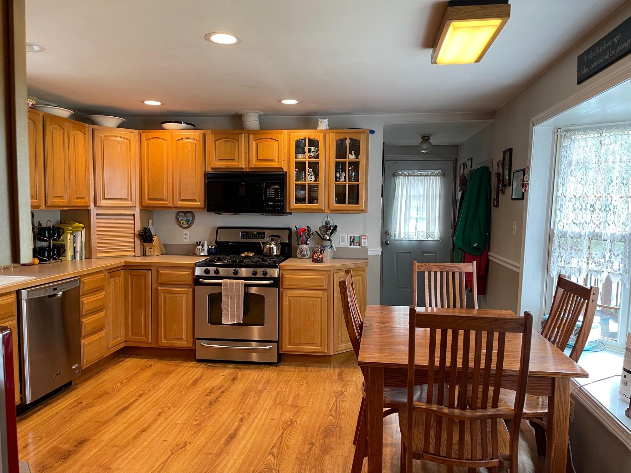 325 Salmon Falls Road Rochester, NH 03868 - Photo 6 of 28