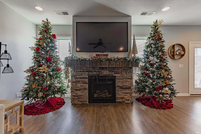 $398,000 | 11346 Naas Drive, Evansville, IN 47725