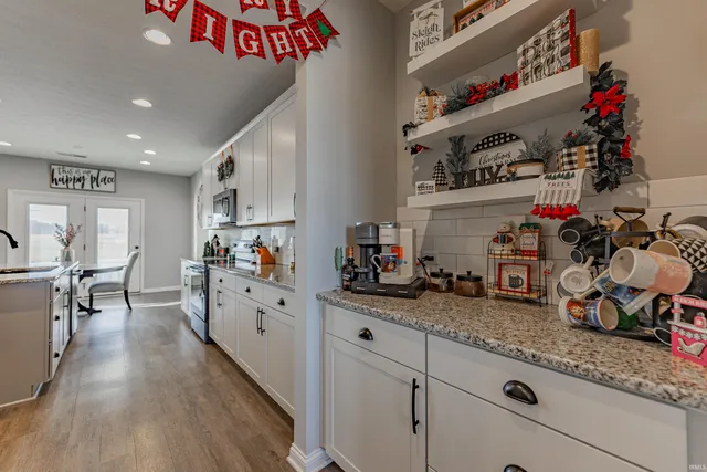 $398,000 | 11346 Naas Drive, Evansville, IN 47725