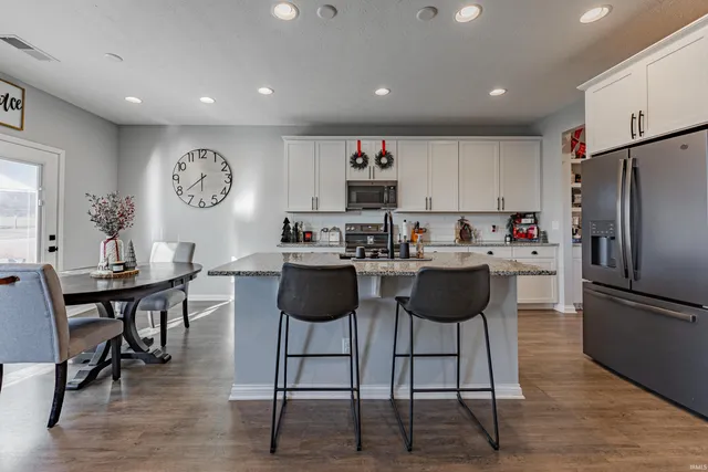 $398,000 | 11346 Naas Drive, Evansville, IN 47725