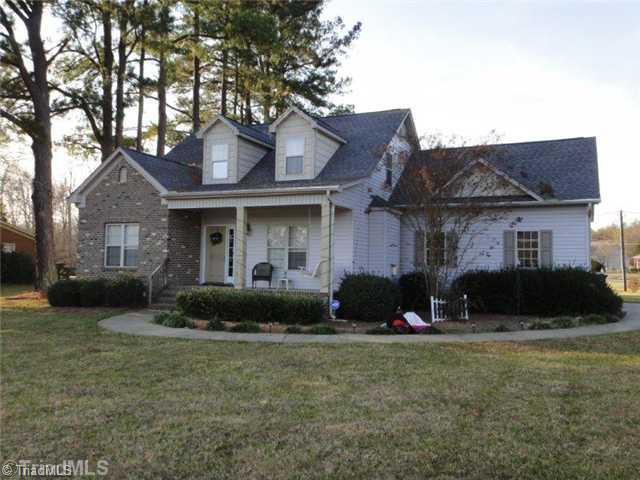 8337 Witty Road Summerfield, NC 27358 - Photo 1 of 16 Exterior Front.