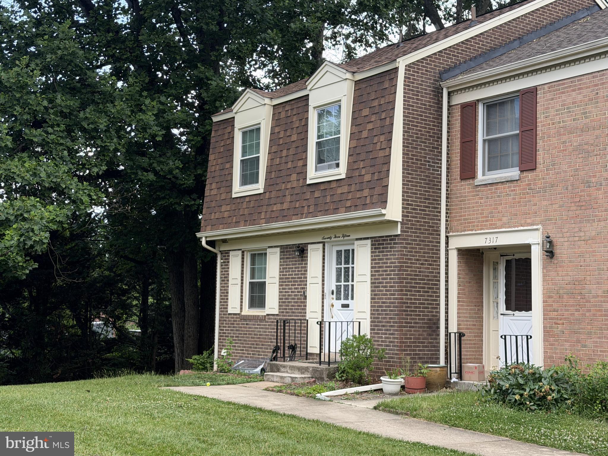 7315 Byeforde Court Springfield, VA 22150 - Photo 2 of 5